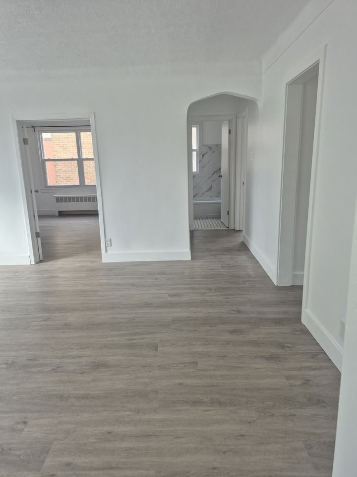 649 Rideau St - Photo 6 of 10