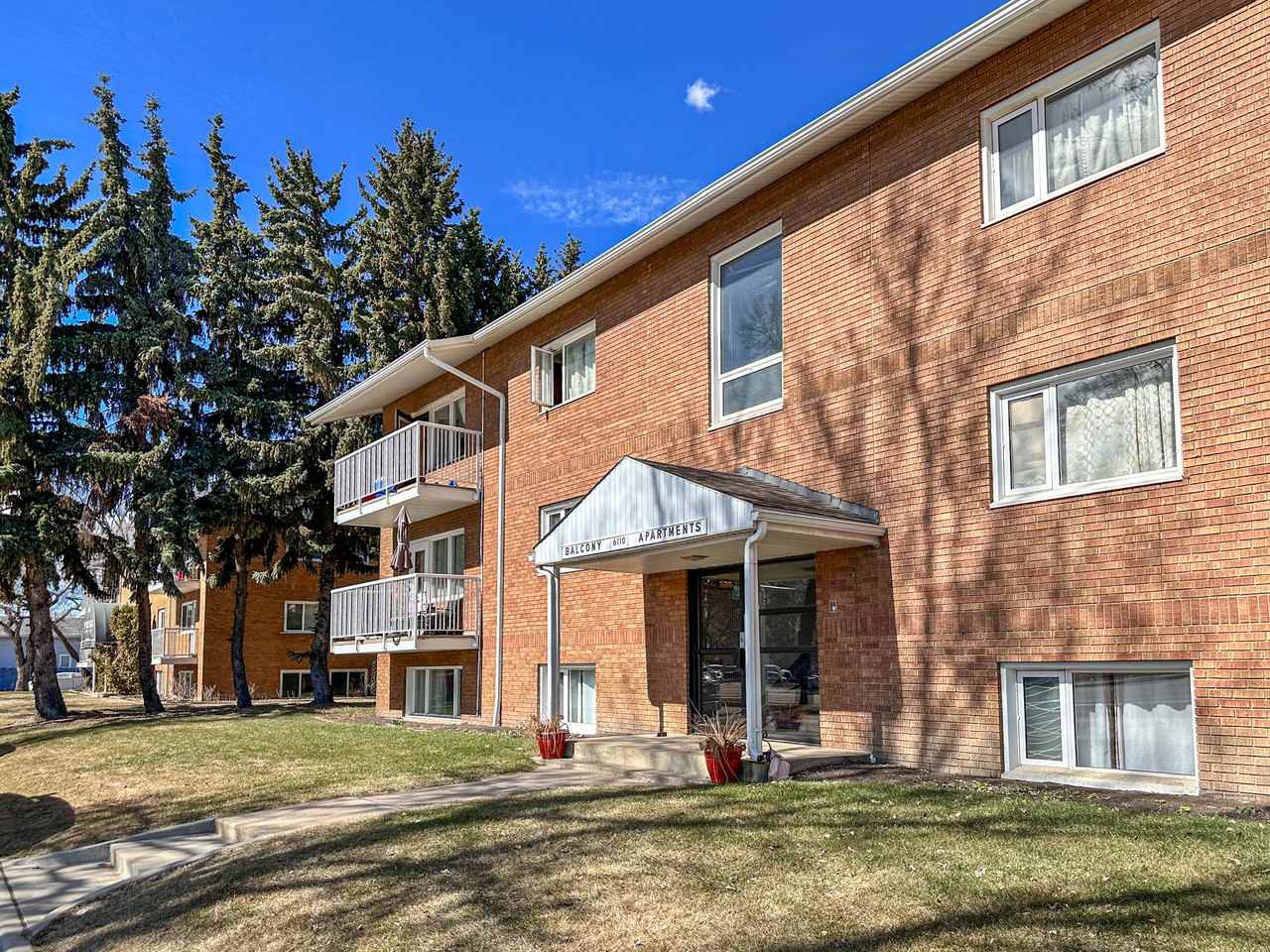 Balcony Apartments - 6110 118th - Photo 7 of 12