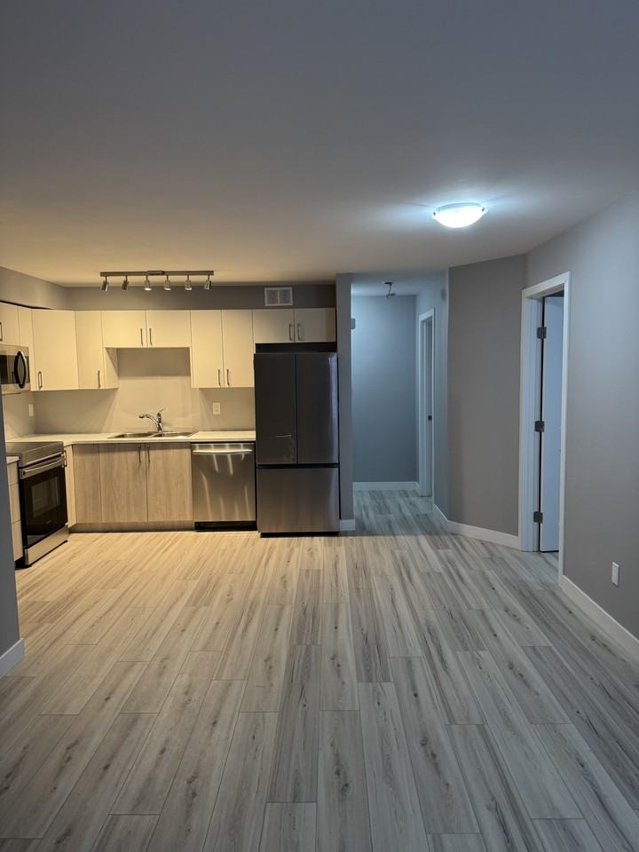 105-25 Tim Sale Drive - Photo 5 of 16