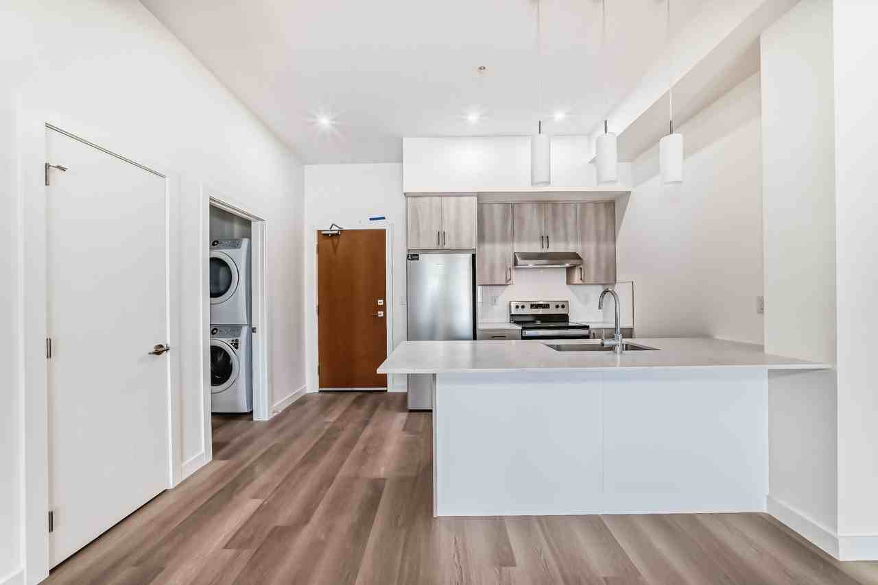 BALSAM Apartments - Photo 4 of 24