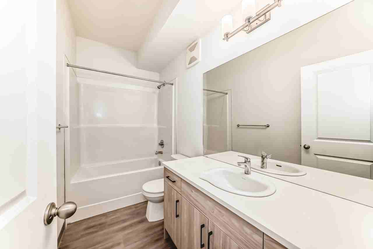 VARUNA TOWNHOMES - Photo 2 of 12