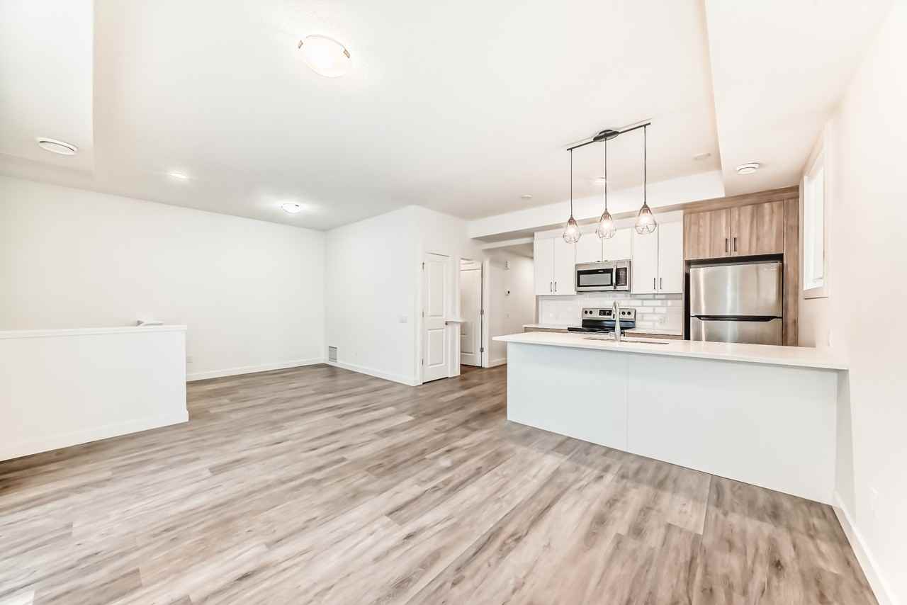 VARUNA TOWNHOMES - Photo 6 of 12