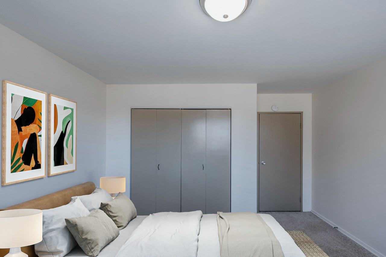 Century Selkirk - Photo 3 of 9