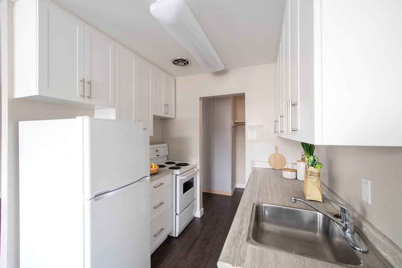 Bonita Arms - Photo 3 of 6