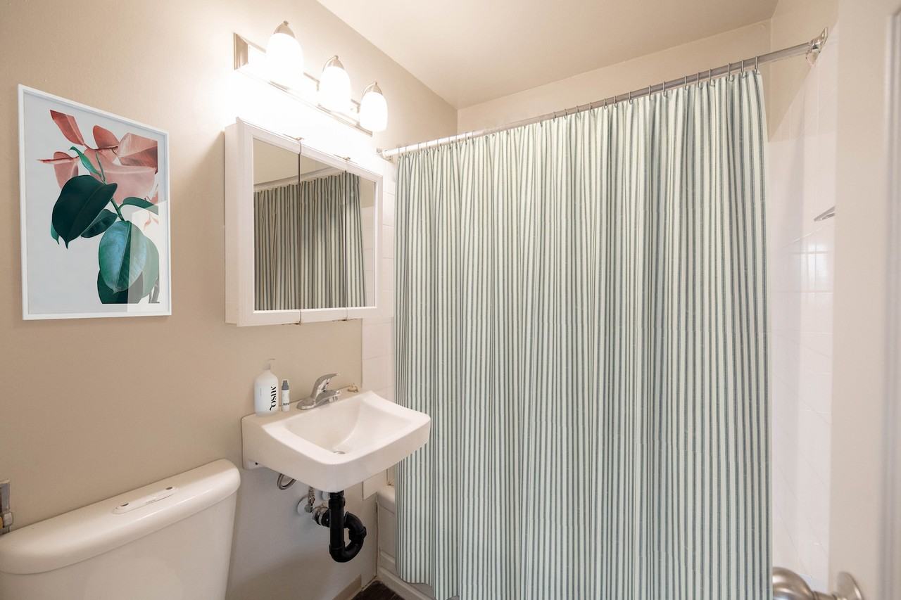 Bonita Arms - Photo 6 of 6