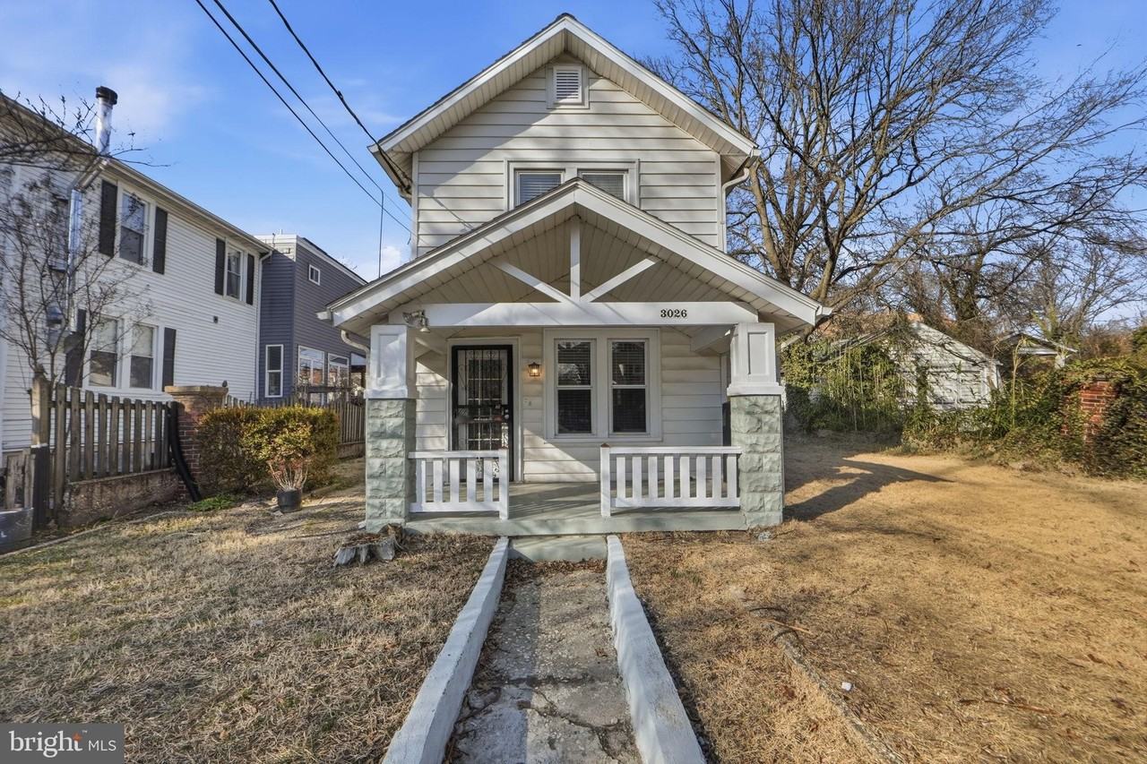 3026 Channing St Ne
