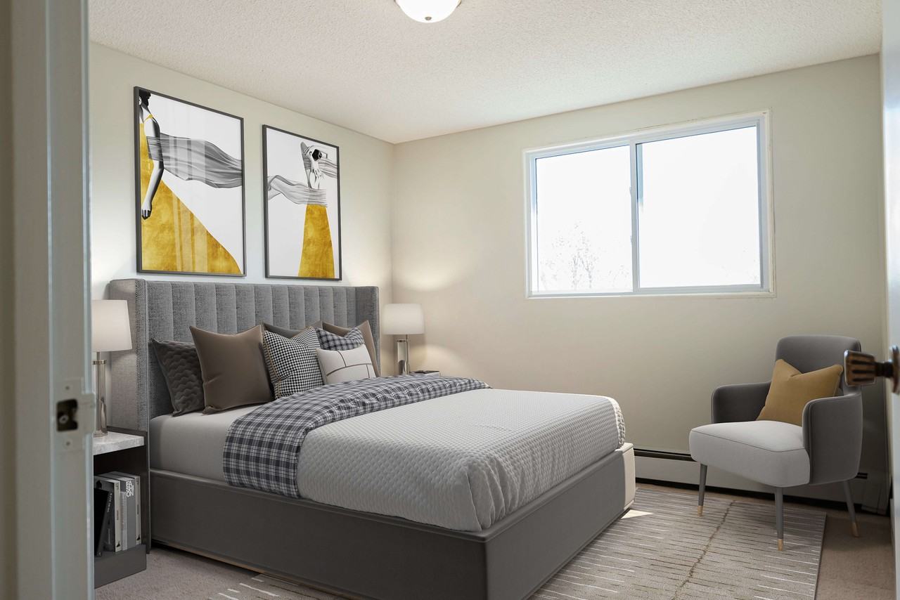 Hamilton Park Plaza - Photo 2 of 9