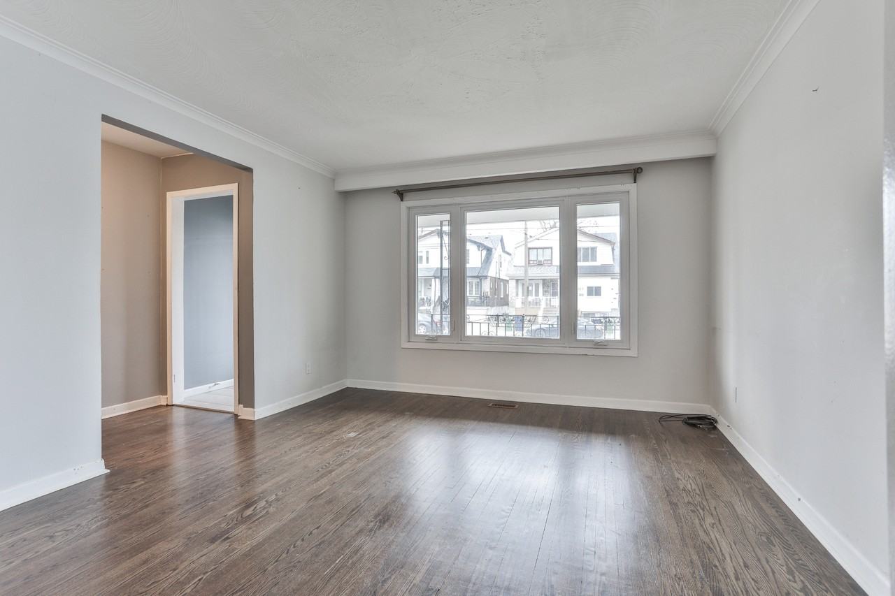 116A Donlands Ave - Photo 4 of 11