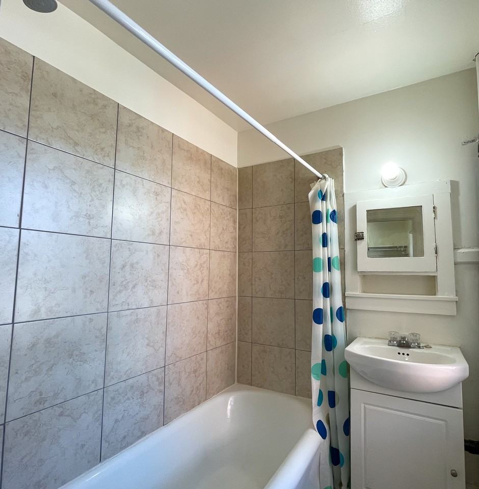 Kenora - Photo 4 of 9