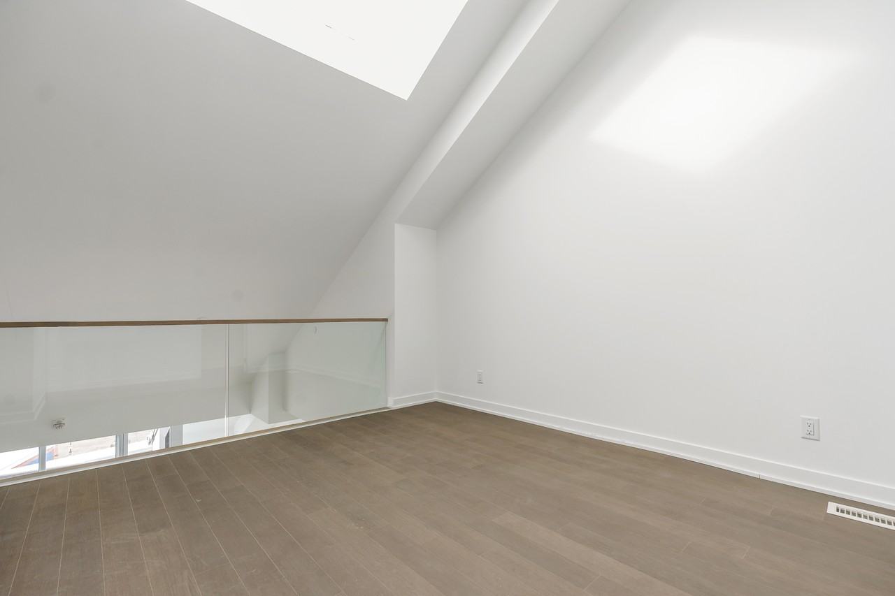 31 Huron St - Photo 3 of 24