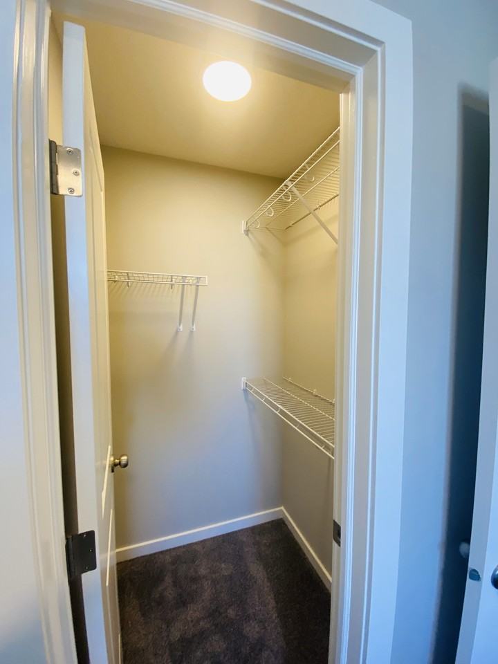 3527 6 Ave Sw - Photo 4 of 38