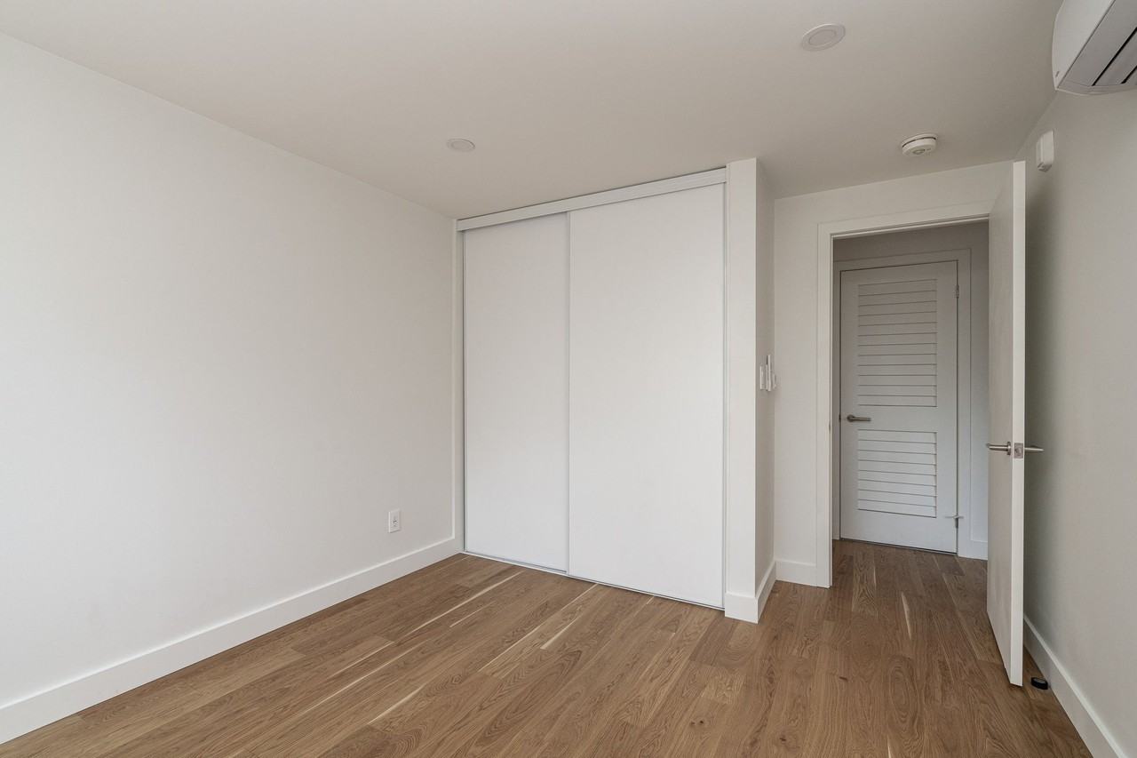 457 Marlee Avenue - Photo 4 of 10