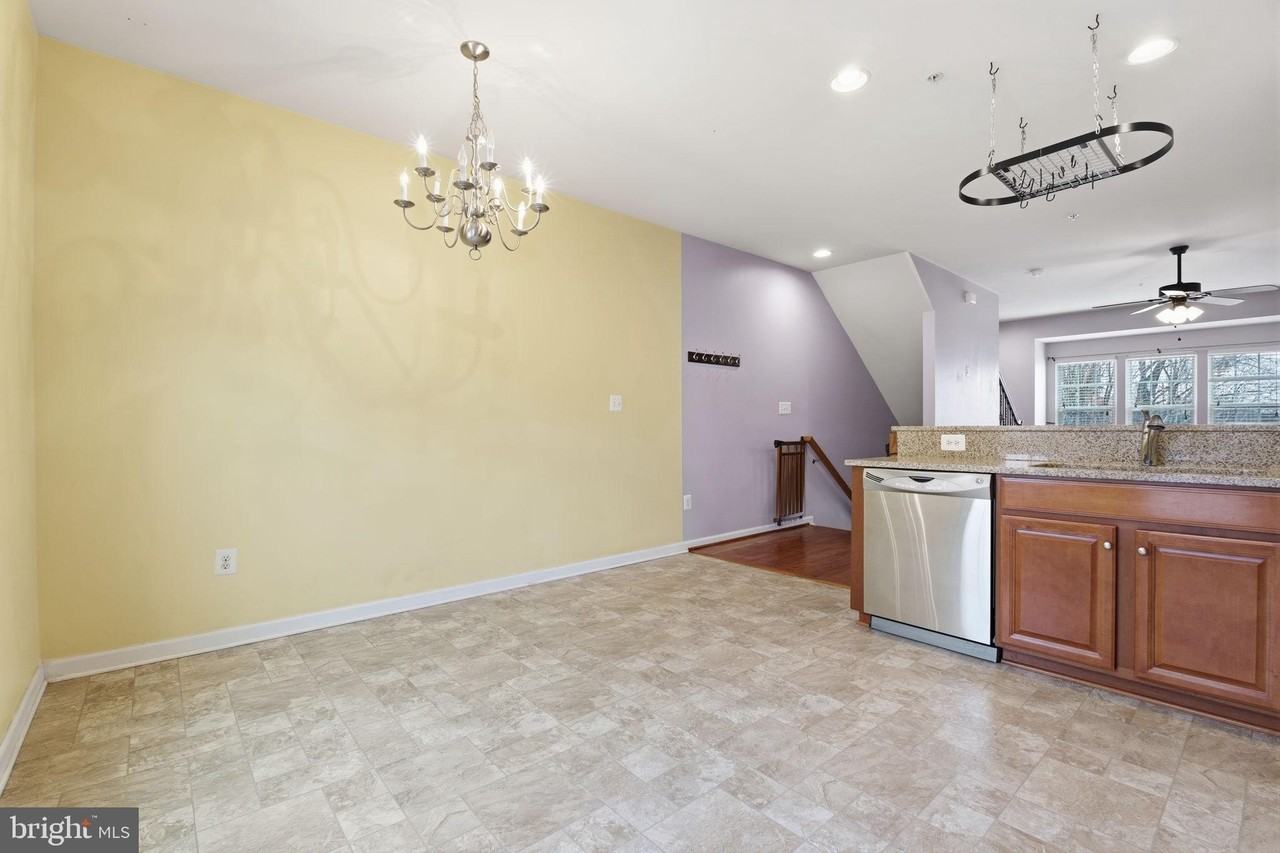 4505 Foster Ave - Photo 3 of 36