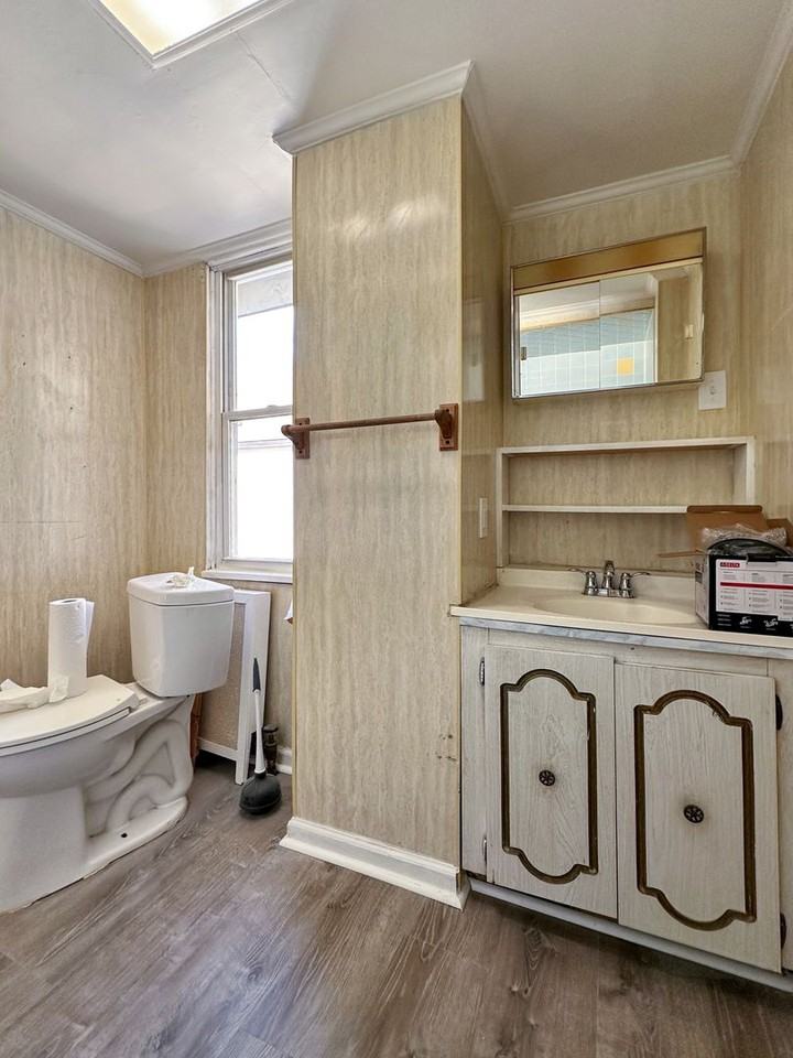 -260 South Hancock St - Photo 3 of 34