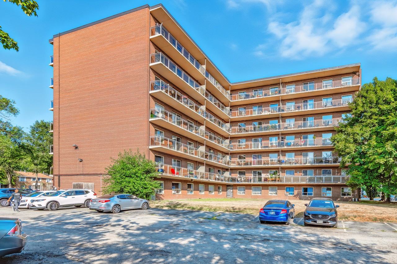 Maple Avenue Apartments and Townhouses - Photo 6 of 18