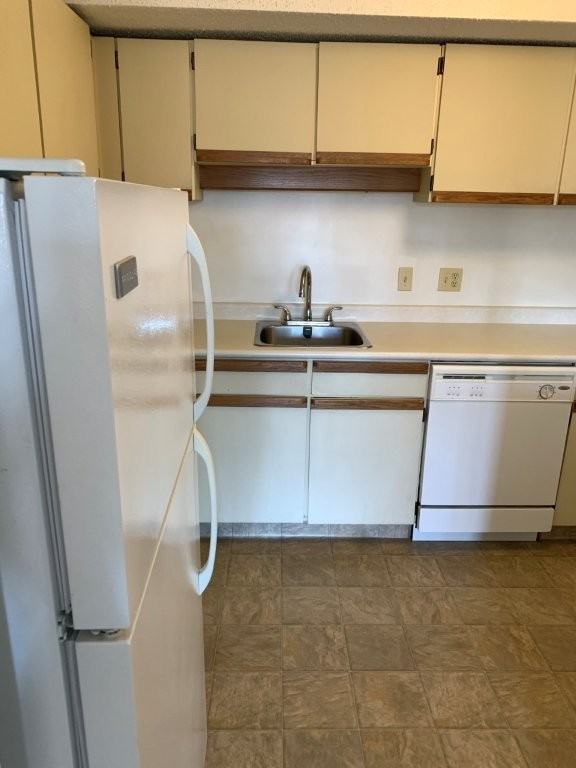 Lake Pointe Rental - Photo 2 of 21