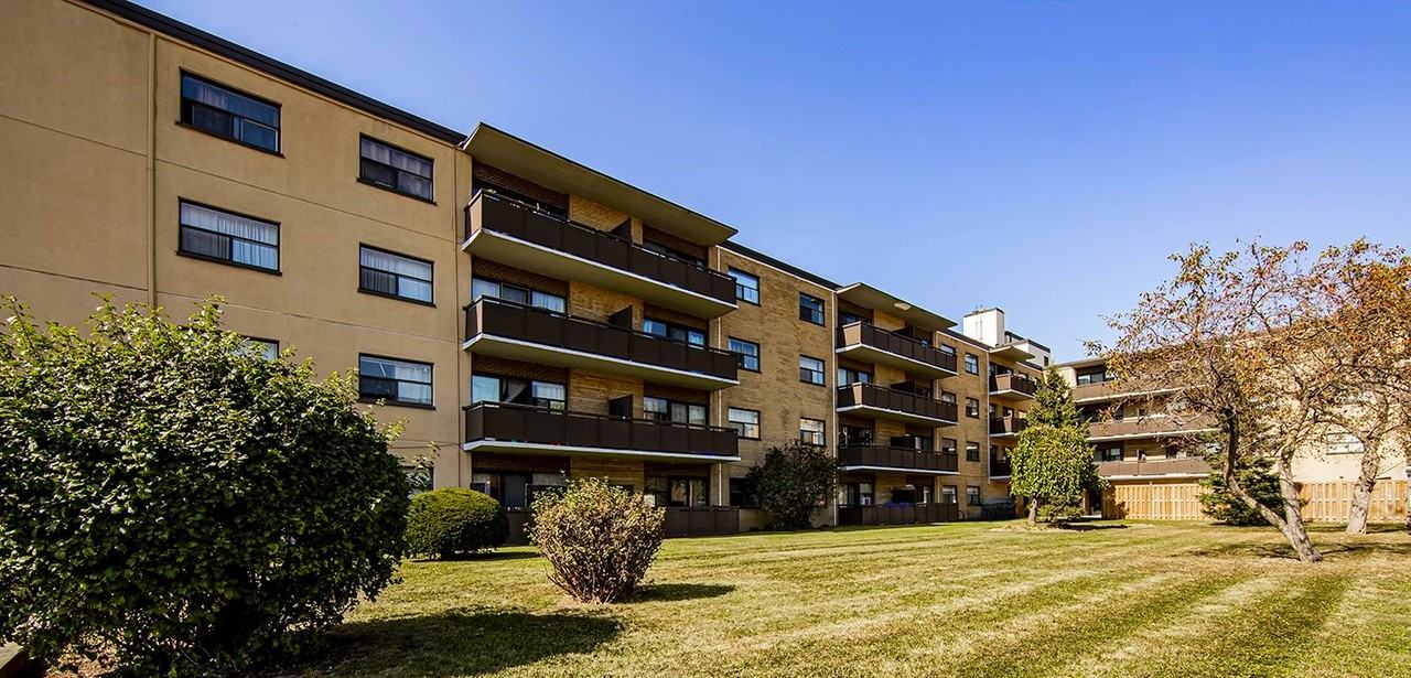 11 Eccleston Drive - Photo 3 of 10