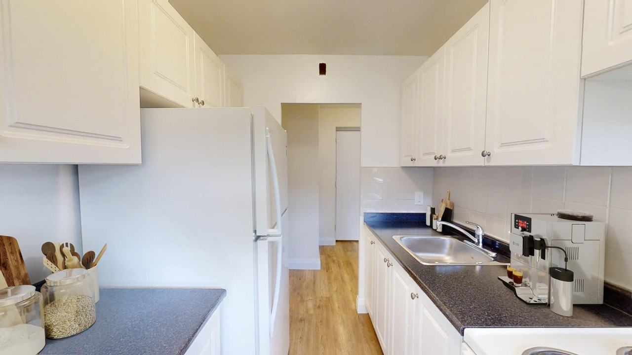 11 Eccleston Drive - Photo 6 of 10