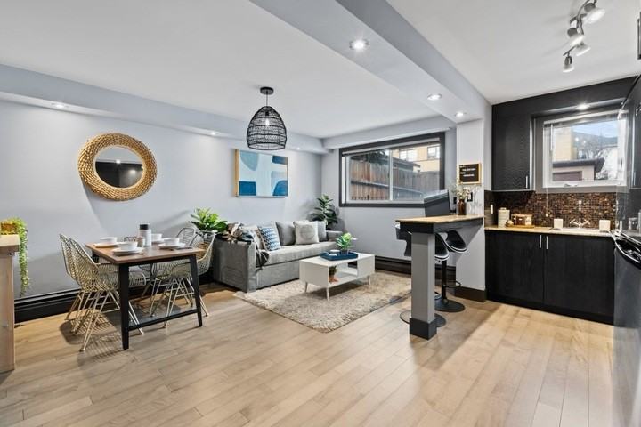 1736 Sunalta - Photo 3 of 18