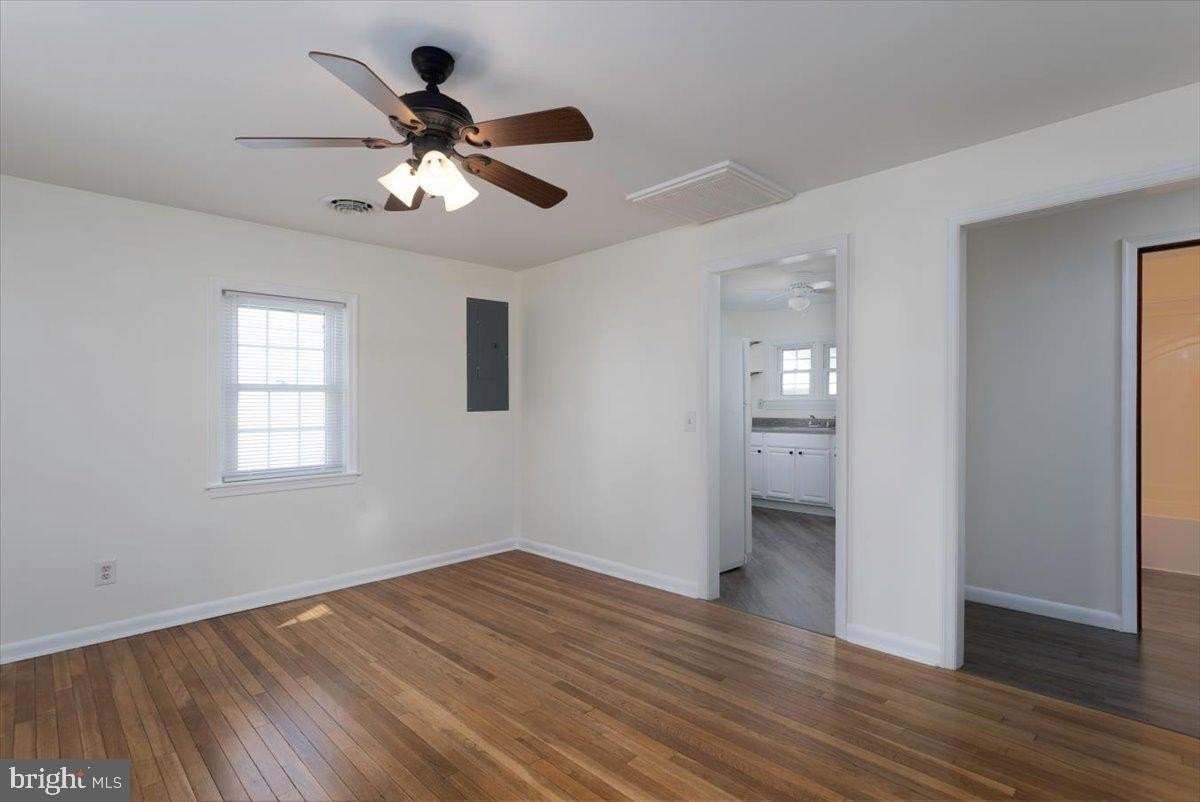 509 Cannon St - Photo 5 of 12