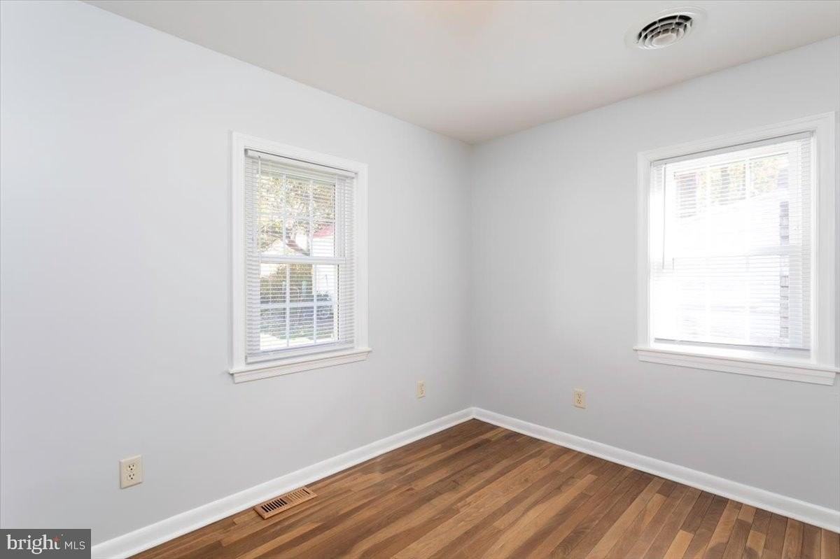 509 Cannon St - Photo 7 of 12