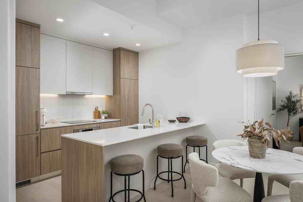 Le Sherbrooke - Photo 6 of 34