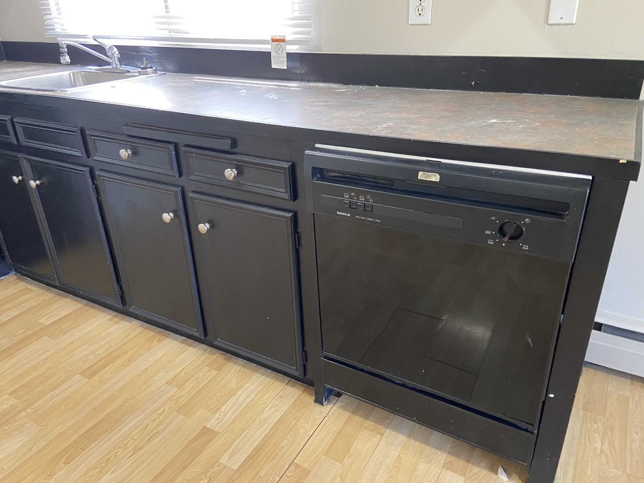 Mount Royal Apartments - Photo 4 of 9