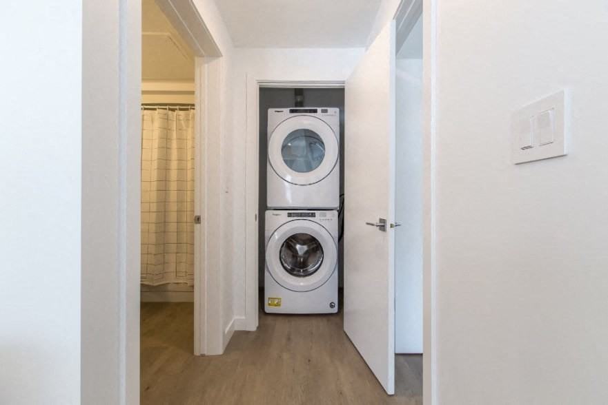 530 River Avenue - Photo 2 of 9