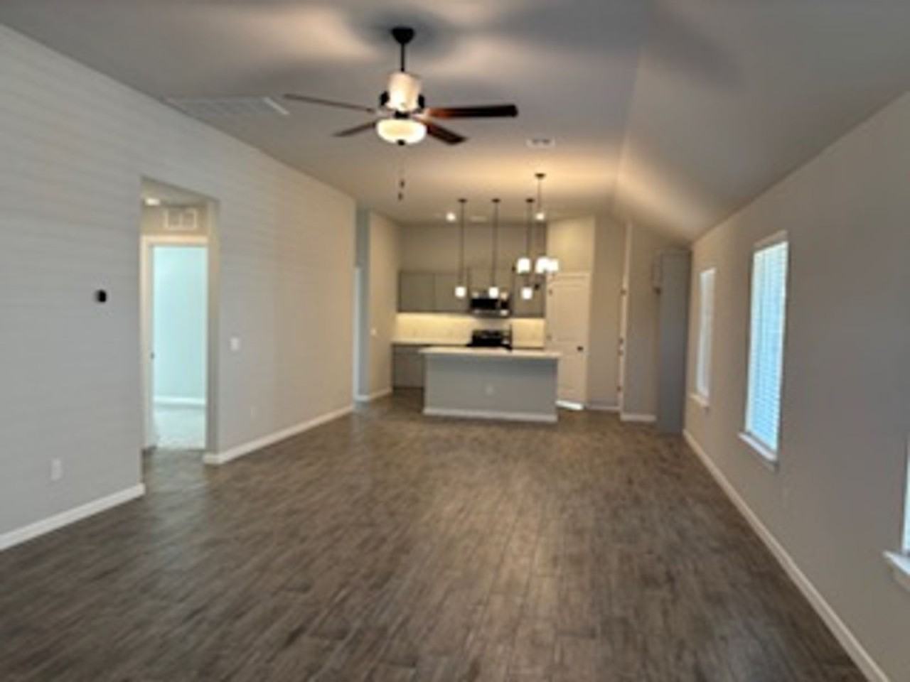 1112 Sw 139th Ter - Photo 3 of 15