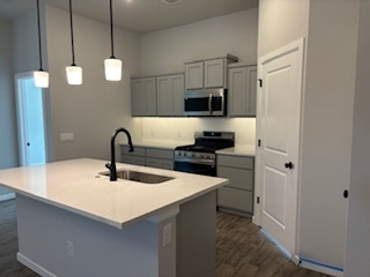 1112 Sw 139th Ter - Photo 5 of 15