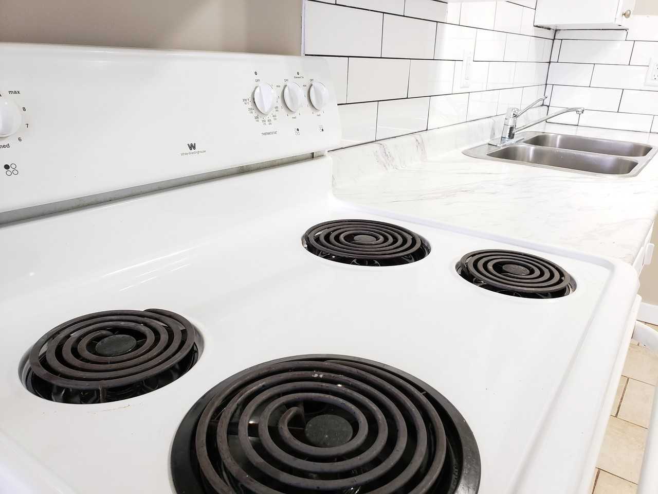 Clareview Court - Photo 7 of 14