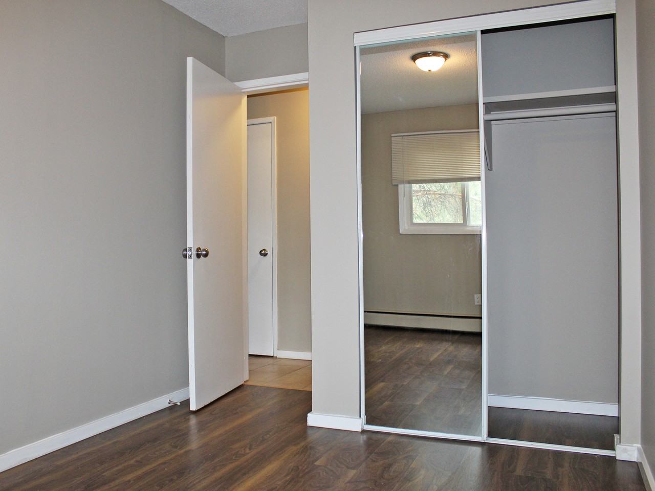 Ingle Apartments - Photo 2 of 11