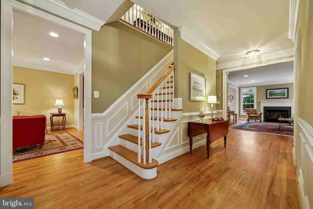 8807 Ridge Rd - Photo 6 of 50