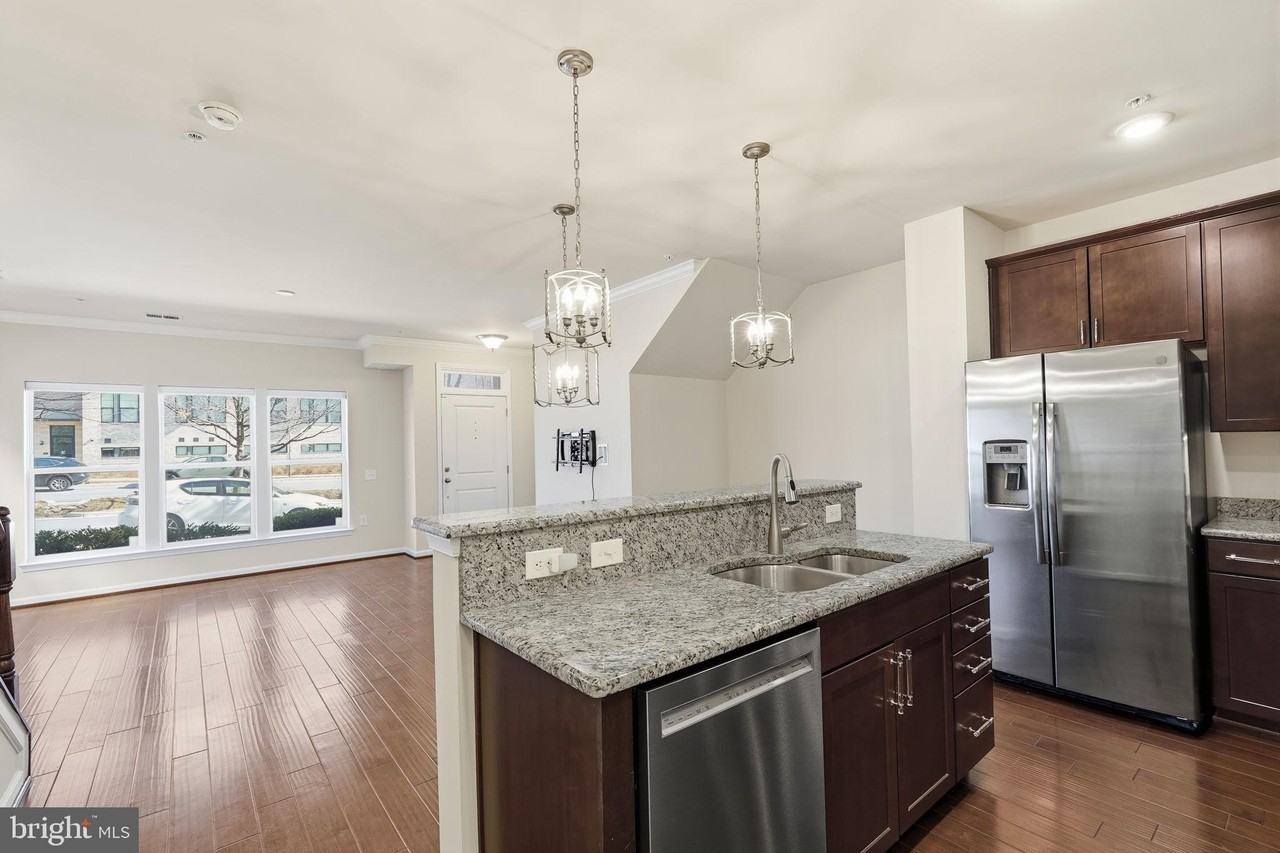 637 Diamondback Dr Unit 17-A - Photo 2 of 22