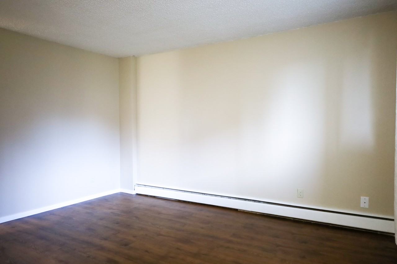 Bridgeland Hillside Apartments - Photo 4 of 20