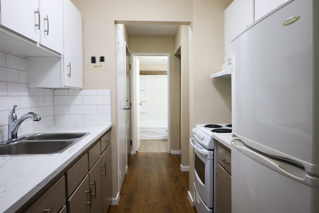 Bridgeland Hillside Apartments - Photo 6 of 20