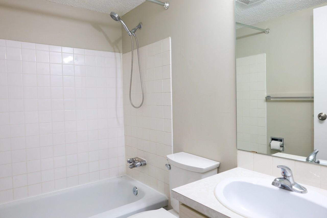 Bridgeland Hillside Apartments - Photo 7 of 20