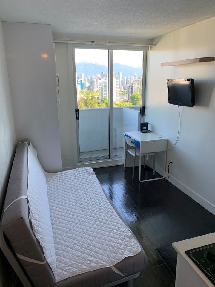 APT Living - Photo 3 of 18