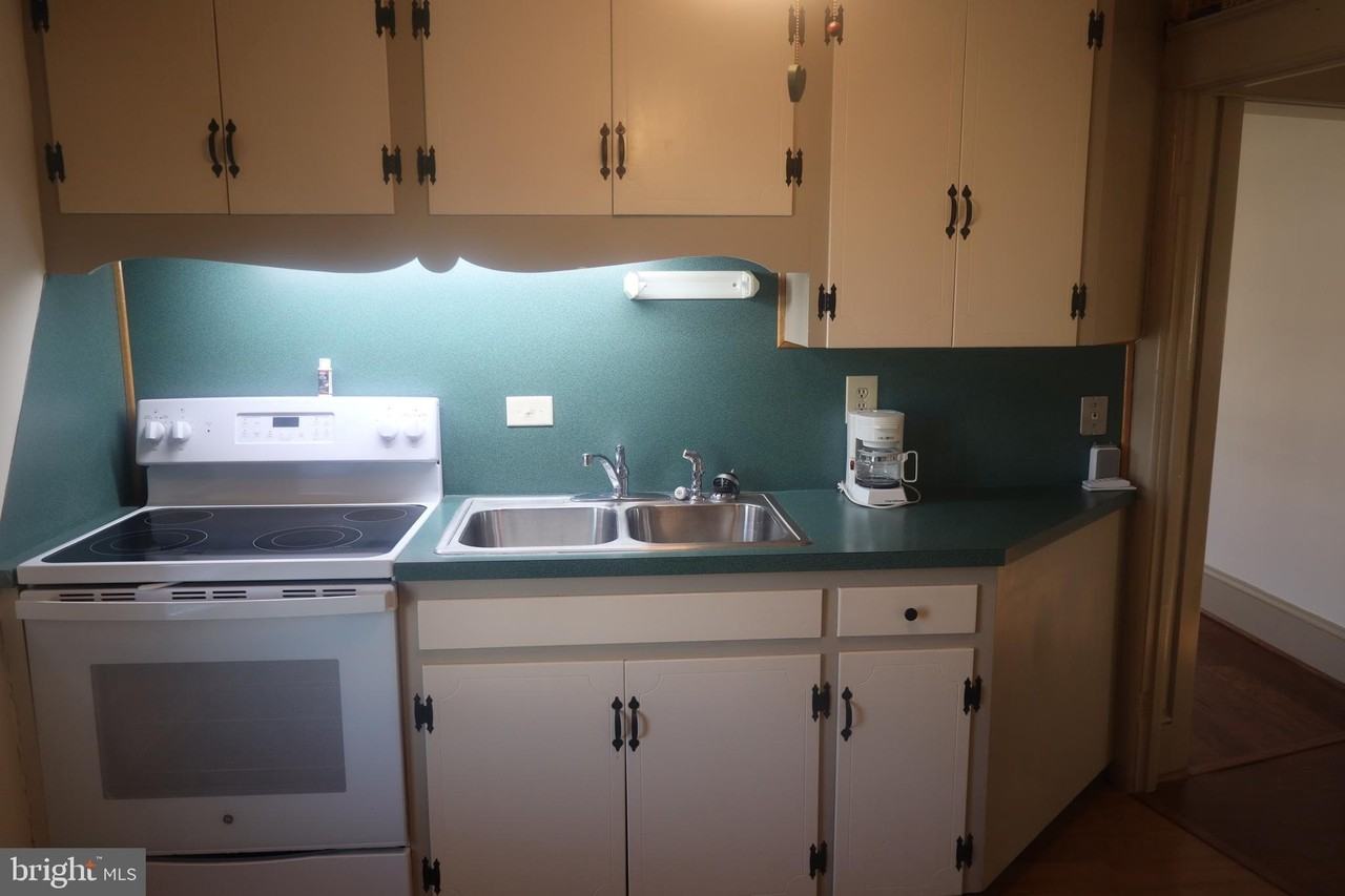 11026 Roessner Ave - Photo 4 of 10