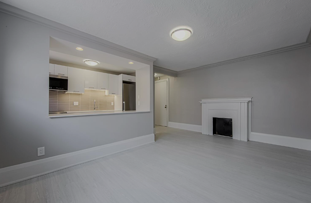 Tichester Park Manors - Photo 5 of 13