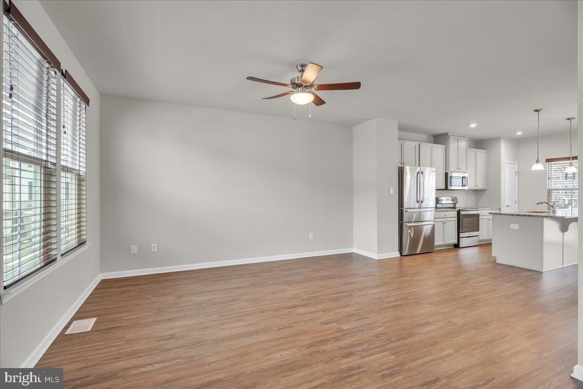 2 Kohlmyer Dr - Photo 3 of 19