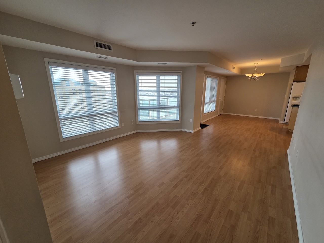 902 Spadina Crescent East - Photo 2 of 14