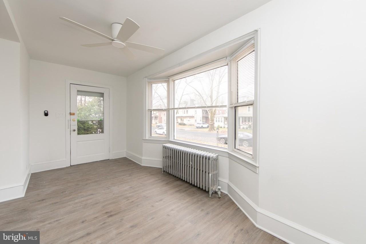 34 Yale Rd Apt A - Photo 3 of 25