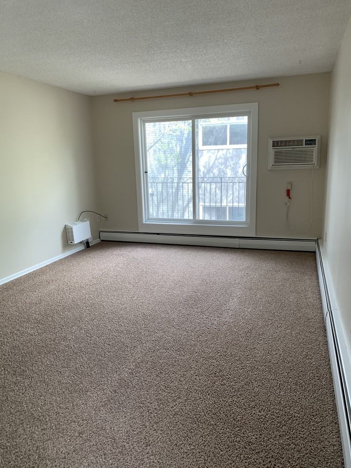 Birch Manor - Photo 6 of 19