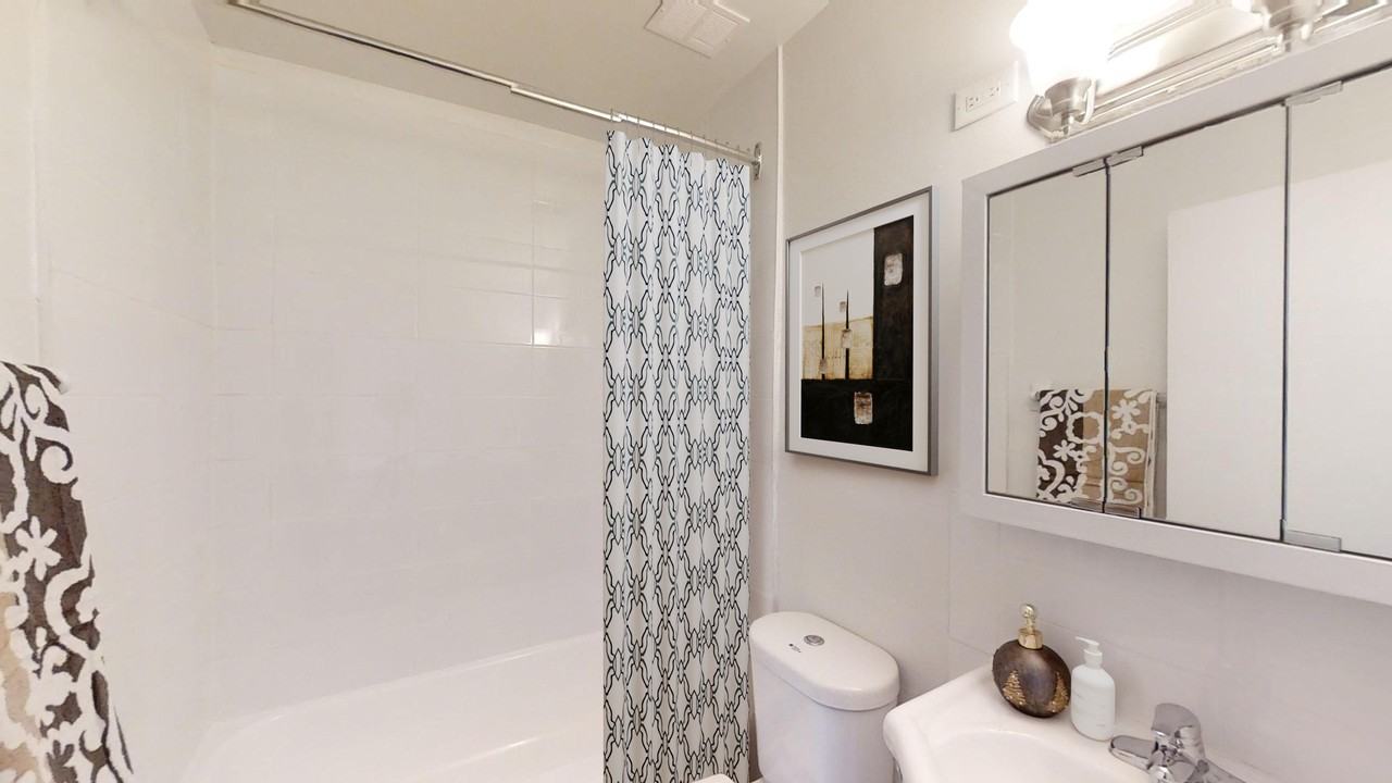 50 Walmer Road - Photo 5 of 10