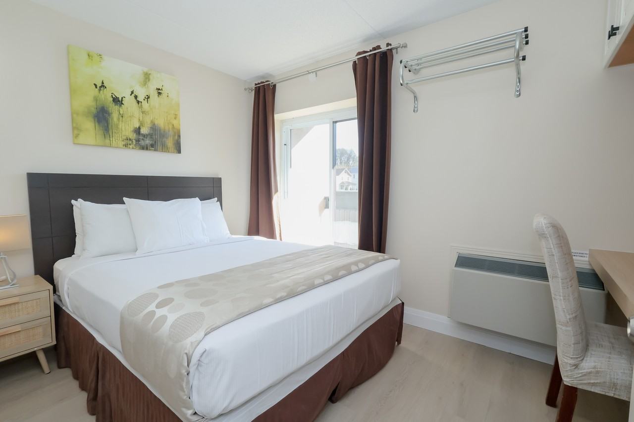 4029 River Rd - Photo 2 of 6