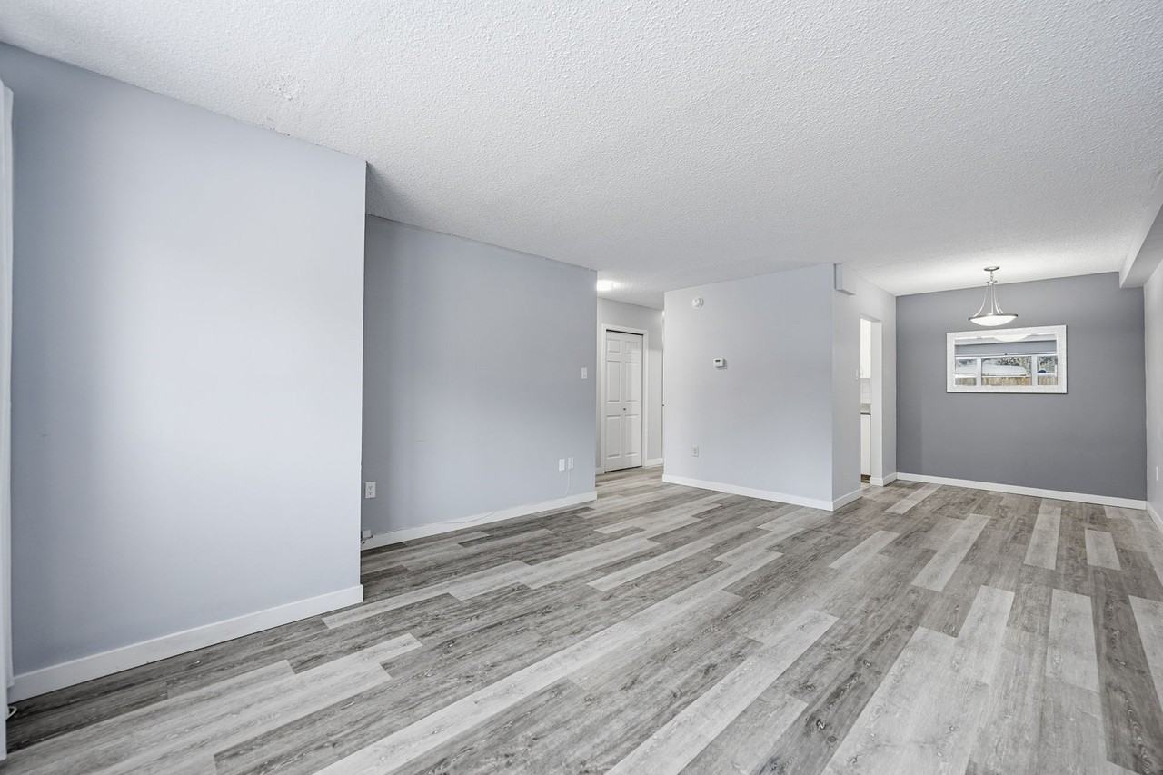 205 N - Photo 5 of 15