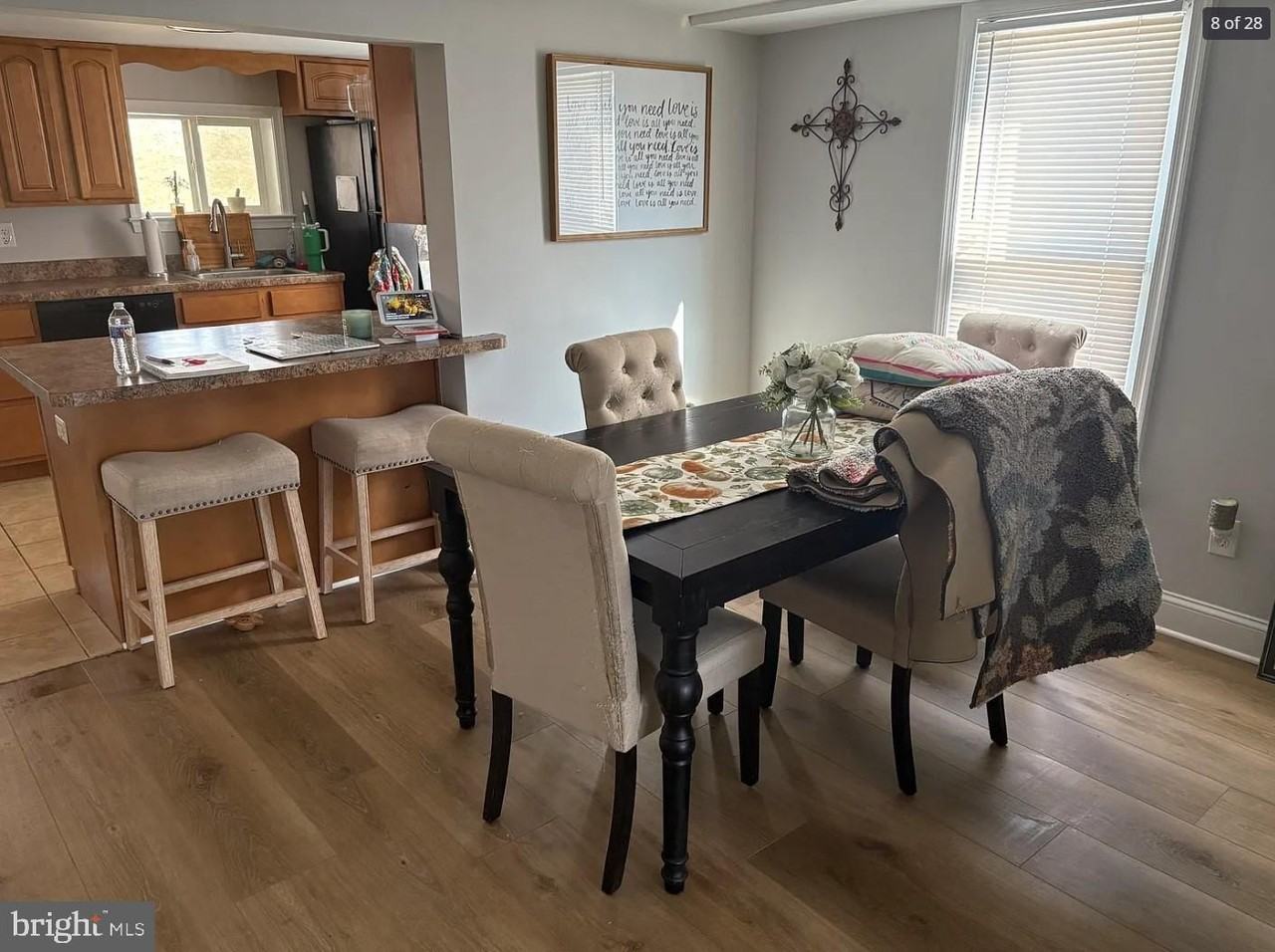 341 Emmett St - Photo 5 of 19