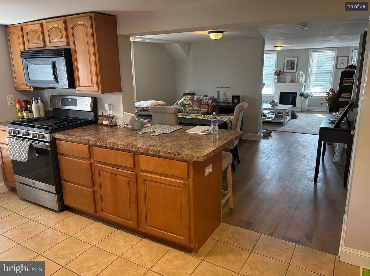 341 Emmett St - Photo 7 of 19