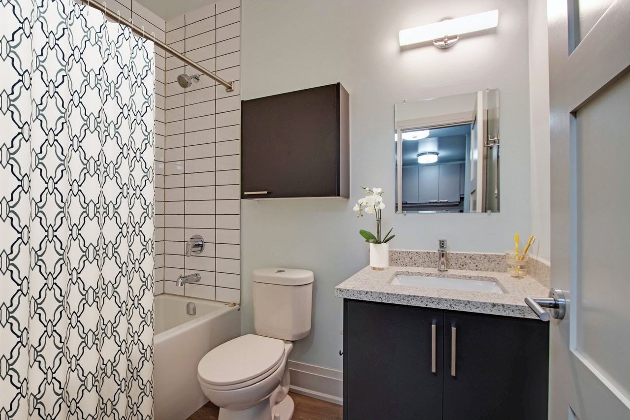 79 Grand Avenue South - Photo 6 of 17